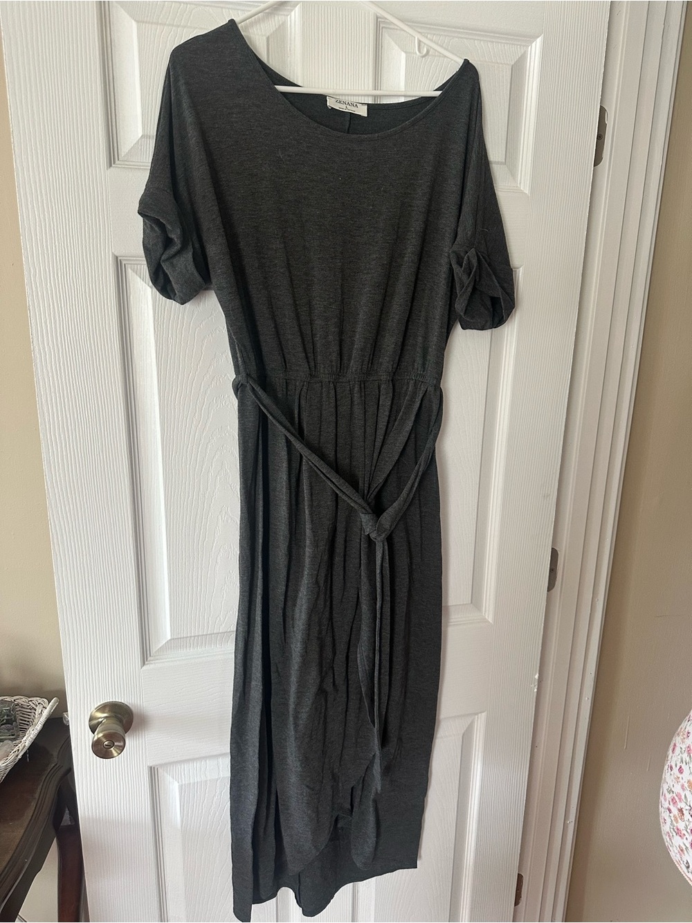 Tulip style comfort dress midi